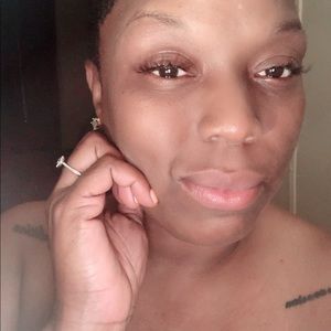 Meet your Posher, Denashia